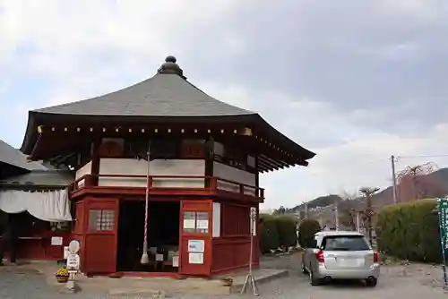 明智寺の本殿