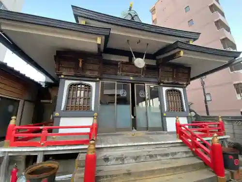 冬木辯天堂の{uncategorized: "未分類", other: "その他", undefined: "問題あり", building: "その他建物", grave: "お墓", sacred_gate: "鳥居", guardian: "狛犬", statue: "像", buddha: "仏像", history: "歴史", nature: "自然", garden: "庭園", animal: "動物", pagoda: "塔", temizu: "手水舎", mountain_gate: "山門・神門", sanctuary: "本殿・本堂", subordinate: "末社・摂社", art: "芸術", scenery: "景色", jizo: "地蔵", ema: "絵馬", goshuin: "御朱印", omikuji: "おみくじ", items: "授与品その他", amulet: "お守り", goshuincho: "御朱印帳", eats: "食事", festival: "お祭り", votive_dance: "神楽", shichigosan: "七五三参", wedding: "結婚式", experience: "体験その他", initially: "初詣", around: "周辺", anti_infection: "感染症対策"}