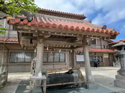 普天満宮の手水舎