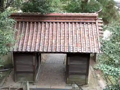天津神社の山門・神門