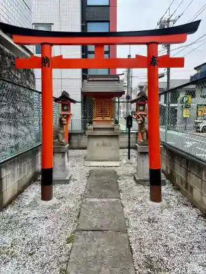 稲荷大神の{uncategorized: "未分類", other: "その他", undefined: "問題あり", building: "その他建物", grave: "お墓", sacred_gate: "鳥居", guardian: "狛犬", statue: "像", buddha: "仏像", history: "歴史", nature: "自然", garden: "庭園", animal: "動物", pagoda: "塔", temizu: "手水舎", mountain_gate: "山門・神門", sanctuary: "本殿・本堂", subordinate: "末社・摂社", art: "芸術", scenery: "景色", jizo: "地蔵", ema: "絵馬", goshuin: "御朱印", omikuji: "おみくじ", items: "授与品その他", amulet: "お守り", goshuincho: "御朱印帳", eats: "食事", festival: "お祭り", votive_dance: "神楽", shichigosan: "七五三参", wedding: "結婚式", experience: "体験その他", initially: "初詣", around: "周辺", anti_infection: "感染症対策"}