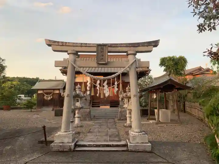 熊野神社の鳥居