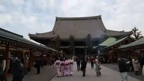 浅草寺の本殿・本堂