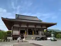 西新井大師総持寺の本殿・本堂