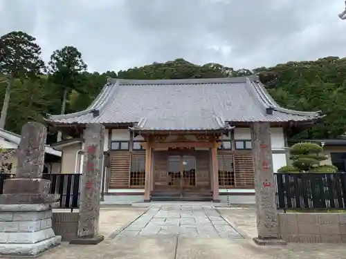 徳性寺の本殿・本堂