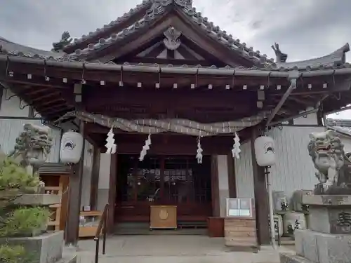 御嶽神社茅萱宮の本殿・本堂