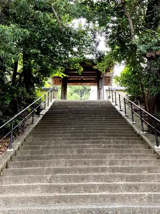 勝福寺の山門・神門