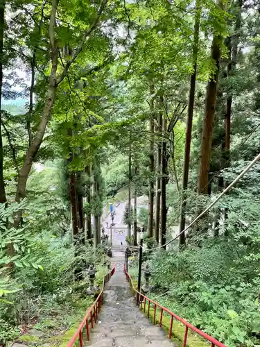 中之嶽神社の建物その他