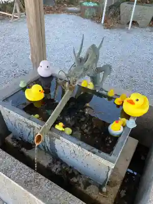 秩父今宮神社の{uncategorized: "未分類", other: "その他", undefined: "問題あり", building: "その他建物", grave: "お墓", sacred_gate: "鳥居", guardian: "狛犬", statue: "像", buddha: "仏像", history: "歴史", nature: "自然", garden: "庭園", animal: "動物", pagoda: "塔", temizu: "手水舎", mountain_gate: "山門・神門", sanctuary: "本殿・本堂", subordinate: "末社・摂社", art: "芸術", scenery: "景色", jizo: "地蔵", ema: "絵馬", goshuin: "御朱印", omikuji: "おみくじ", items: "授与品その他", amulet: "お守り", goshuincho: "御朱印帳", eats: "食事", festival: "お祭り", votive_dance: "神楽", shichigosan: "七五三参", wedding: "結婚式", experience: "体験その他", initially: "初詣", around: "周辺", anti_infection: "感染症対策"}