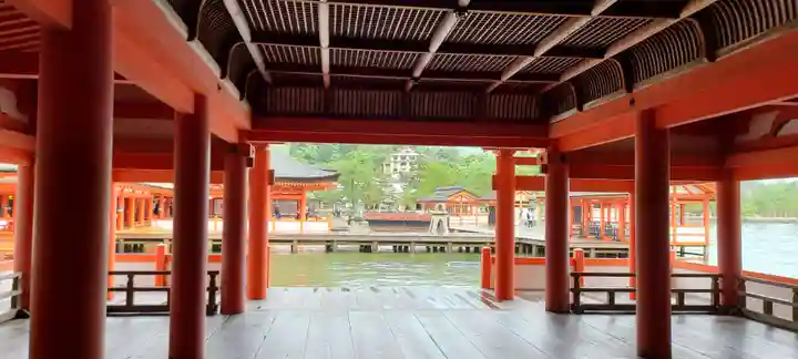厳島神社(広島県)