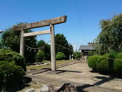 神明社（四社大神宮）の鳥居