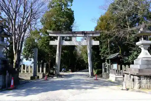 大和神社の鳥居