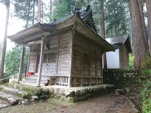 部子神社の本殿