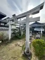 八田大明神社の{uncategorized: "未分類", other: "その他", undefined: "問題あり", building: "その他建物", grave: "お墓", sacred_gate: "鳥居", guardian: "狛犬", statue: "像", buddha: "仏像", history: "歴史", nature: "自然", garden: "庭園", animal: "動物", pagoda: "塔", temizu: "手水舎", mountain_gate: "山門・神門", sanctuary: "本殿・本堂", subordinate: "末社・摂社", art: "芸術", scenery: "景色", jizo: "地蔵", ema: "絵馬", goshuin: "御朱印", omikuji: "おみくじ", items: "授与品その他", amulet: "お守り", goshuincho: "御朱印帳", eats: "食事", festival: "お祭り", votive_dance: "神楽", shichigosan: "七五三参", wedding: "結婚式", experience: "体験その他", initially: "初詣", around: "周辺", anti_infection: "感染症対策"}