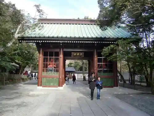 高徳院の山門・神門