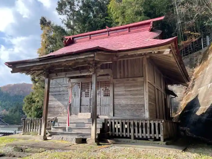 石上布留神社の本殿・本堂
