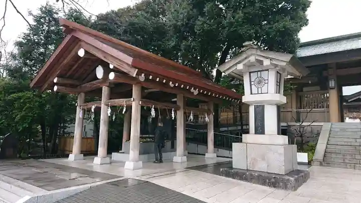 東郷神社の手水舎