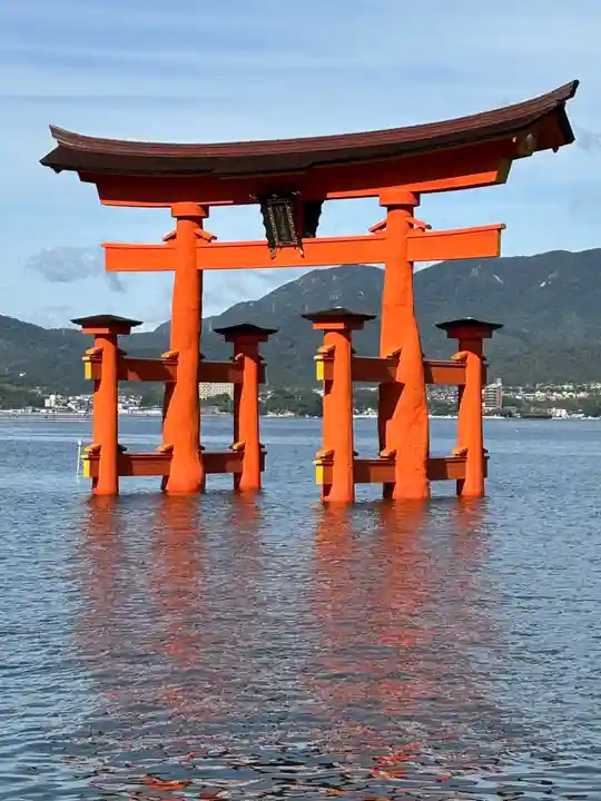 厳島神社(広島県)