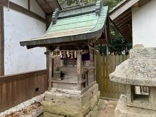 野間神社の{uncategorized: "未分類", other: "その他", undefined: "問題あり", building: "その他建物", grave: "お墓", sacred_gate: "鳥居", guardian: "狛犬", statue: "像", buddha: "仏像", history: "歴史", nature: "自然", garden: "庭園", animal: "動物", pagoda: "塔", temizu: "手水舎", mountain_gate: "山門・神門", sanctuary: "本殿・本堂", subordinate: "末社・摂社", art: "芸術", scenery: "景色", jizo: "地蔵", ema: "絵馬", goshuin: "御朱印", omikuji: "おみくじ", items: "授与品その他", amulet: "お守り", goshuincho: "御朱印帳", eats: "食事", festival: "お祭り", votive_dance: "神楽", shichigosan: "七五三参", wedding: "結婚式", experience: "体験その他", initially: "初詣", around: "周辺", anti_infection: "感染症対策"}