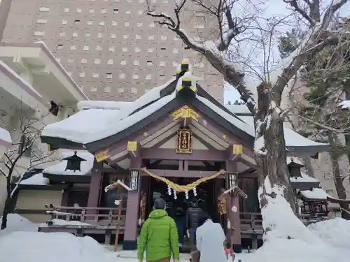 三吉神社の本殿