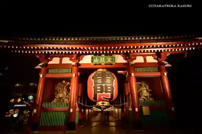 浅草寺の山門・神門