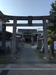 出世稻荷神社の鳥居