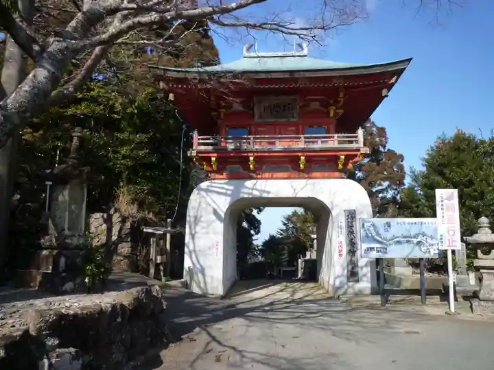 金剛證寺の山門・神門