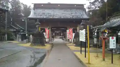 常陸第三宮　吉田神社の山門・神門