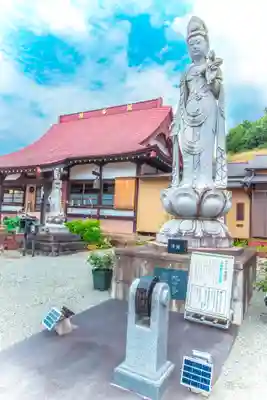 伊勢原 法泉寺の本殿・本堂