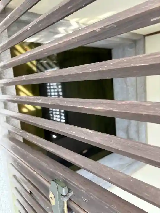 善法律寺の{uncategorized: "未分類", other: "その他", undefined: "問題あり", building: "その他建物", grave: "お墓", sacred_gate: "鳥居", guardian: "狛犬", statue: "像", buddha: "仏像", history: "歴史", nature: "自然", garden: "庭園", animal: "動物", pagoda: "塔", temizu: "手水舎", mountain_gate: "山門・神門", sanctuary: "本殿・本堂", subordinate: "末社・摂社", art: "芸術", scenery: "景色", jizo: "地蔵", ema: "絵馬", goshuin: "御朱印", omikuji: "おみくじ", items: "授与品その他", amulet: "お守り", goshuincho: "御朱印帳", eats: "食事", festival: "お祭り", votive_dance: "神楽", shichigosan: "七五三参", wedding: "結婚式", experience: "体験その他", initially: "初詣", around: "周辺", anti_infection: "感染症対策"}