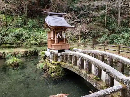 花園神社の末社