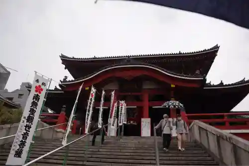 大須観音 （北野山真福寺宝生院）の{uncategorized: "未分類", other: "その他", undefined: "問題あり", building: "その他建物", grave: "お墓", sacred_gate: "鳥居", guardian: "狛犬", statue: "像", buddha: "仏像", history: "歴史", nature: "自然", garden: "庭園", animal: "動物", pagoda: "塔", temizu: "手水舎", mountain_gate: "山門・神門", sanctuary: "本殿・本堂", subordinate: "末社・摂社", art: "芸術", scenery: "景色", jizo: "地蔵", ema: "絵馬", goshuin: "御朱印", omikuji: "おみくじ", items: "授与品その他", amulet: "お守り", goshuincho: "御朱印帳", eats: "食事", festival: "お祭り", votive_dance: "神楽", shichigosan: "七五三参", wedding: "結婚式", experience: "体験その他", initially: "初詣", around: "周辺", anti_infection: "感染症対策"}