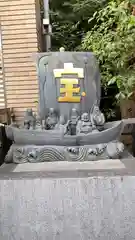 十番稲荷神社の像