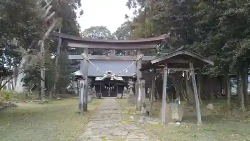 薩都神社の鳥居