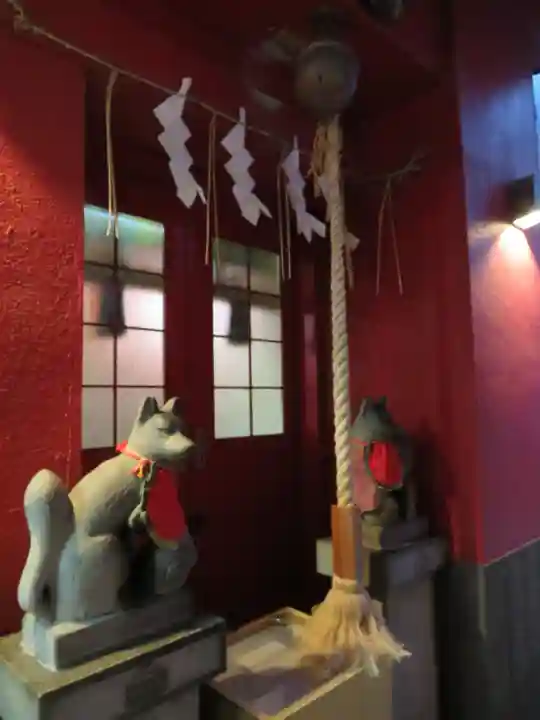 豊岩稲荷神社の本殿・本堂