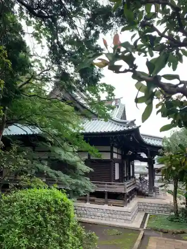 三寳寺の本殿・本堂