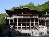 狸谷山不動院の本殿・本堂