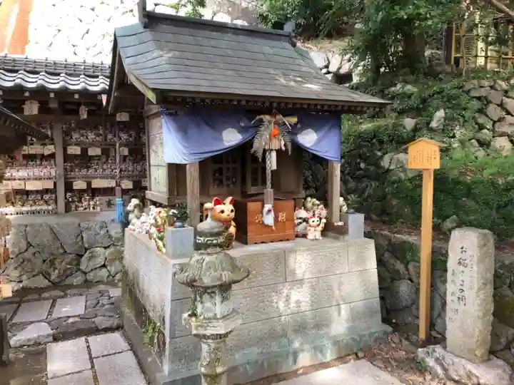 お松大権現の末社・摂社