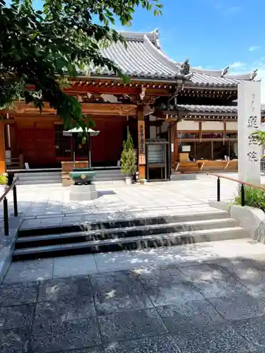 蓮生院の本殿・本堂