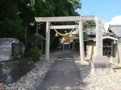 神明社の鳥居