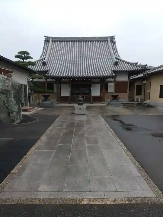 宝性寺の本殿・本堂