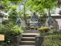 伝通院の{uncategorized: "未分類", other: "その他", undefined: "問題あり", building: "その他建物", grave: "お墓", sacred_gate: "鳥居", guardian: "狛犬", statue: "像", buddha: "仏像", history: "歴史", nature: "自然", garden: "庭園", animal: "動物", pagoda: "塔", temizu: "手水舎", mountain_gate: "山門・神門", sanctuary: "本殿・本堂", subordinate: "末社・摂社", art: "芸術", scenery: "景色", jizo: "地蔵", ema: "絵馬", goshuin: "御朱印", omikuji: "おみくじ", items: "授与品その他", amulet: "お守り", goshuincho: "御朱印帳", eats: "食事", festival: "お祭り", votive_dance: "神楽", shichigosan: "七五三参", wedding: "結婚式", experience: "体験その他", initially: "初詣", around: "周辺", anti_infection: "感染症対策"}