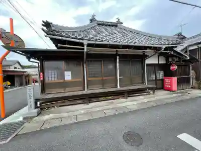 深川地蔵堂の{uncategorized: "未分類", other: "その他", undefined: "問題あり", building: "その他建物", grave: "お墓", sacred_gate: "鳥居", guardian: "狛犬", statue: "像", buddha: "仏像", history: "歴史", nature: "自然", garden: "庭園", animal: "動物", pagoda: "塔", temizu: "手水舎", mountain_gate: "山門・神門", sanctuary: "本殿・本堂", subordinate: "末社・摂社", art: "芸術", scenery: "景色", jizo: "地蔵", ema: "絵馬", goshuin: "御朱印", omikuji: "おみくじ", items: "授与品その他", amulet: "お守り", goshuincho: "御朱印帳", eats: "食事", festival: "お祭り", votive_dance: "神楽", shichigosan: "七五三参", wedding: "結婚式", experience: "体験その他", initially: "初詣", around: "周辺", anti_infection: "感染症対策"}