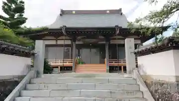 本郷寺の本殿・本堂