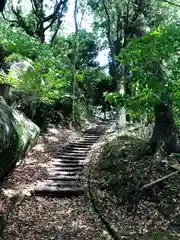 母智丘神社の建物その他