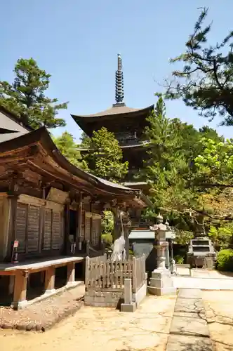 鶴林寺の建物その他