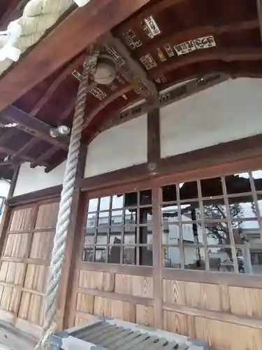 三輪神社の本殿