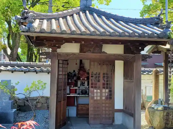 救鱗寺の地蔵