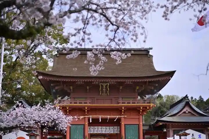富士山本宮浅間大社の山門・神門