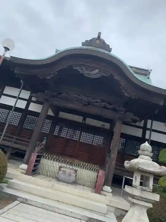 法静寺の本殿・本堂